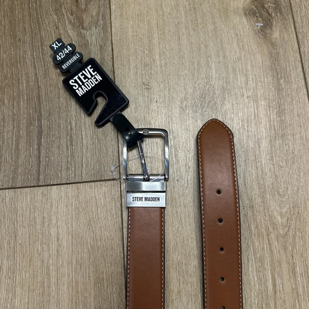 Steve Madden MEN'S Reversible BELT SIZE‎ (XL 42/44) Black/Brown Silver Buckle